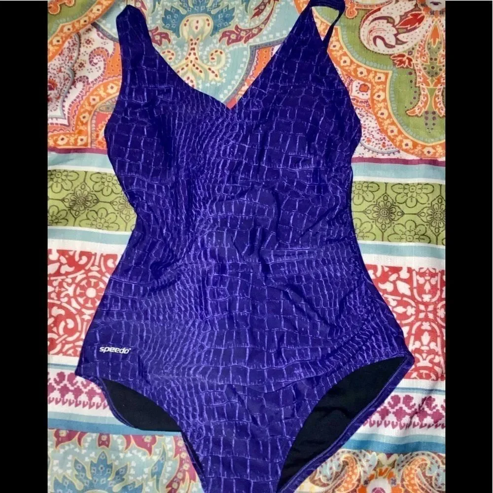Speedo out of the blue animal print 1 piece